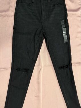American Eagle Outfitters Black High-Rise distressed Skinny Jeans